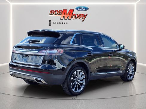 Used 2023 Lincoln Nautilus Reserve AWD/4WD image 4