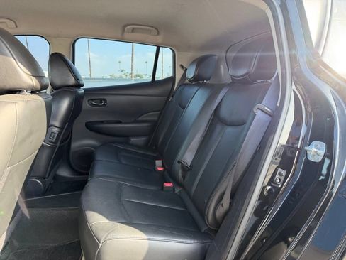 Used 2017 Nissan Leaf SL w/ Premium Package FWD image 4