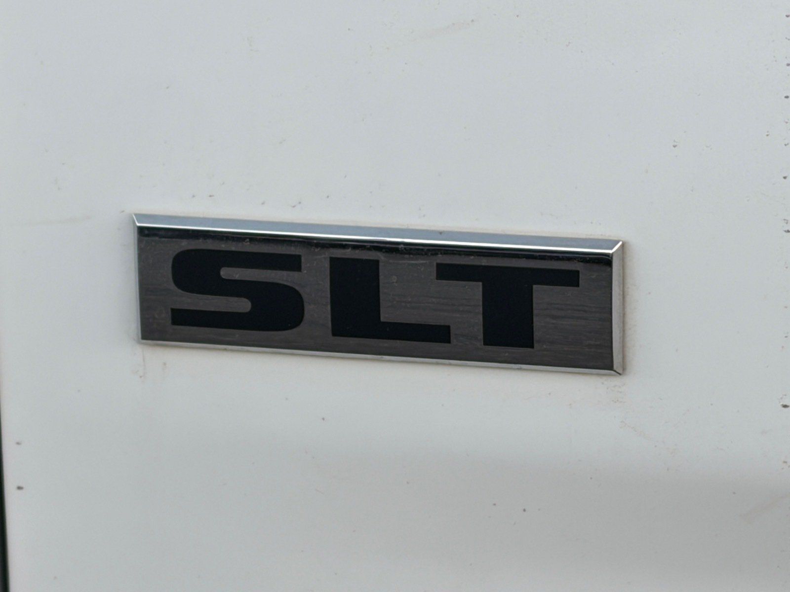 Used 2022 RAM 1500 Classic SLT w/ Electronics Group AWD/4WD image 8