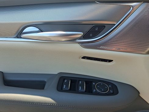 Certified 2023 Cadillac XT5 Premium Luxury AWD/4WD image 15