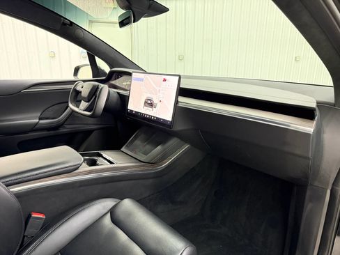 Used 2024 Tesla Model X AWD/4WD image 14