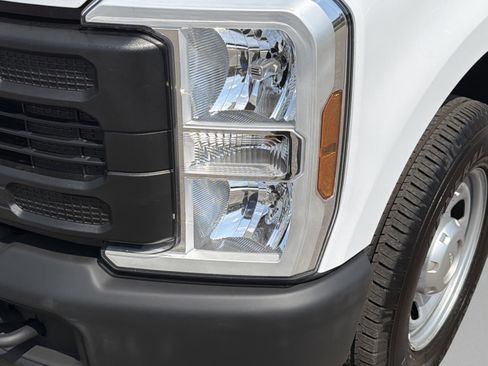 Used 2024 Ford F350 XL w/ 360-Degree Camera Package RWD image 11