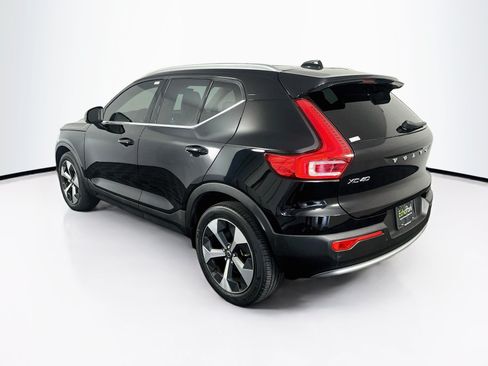 Used 2024 Volvo XC40 B5 Core w/ Protection Package Premier AWD/4WD image 5