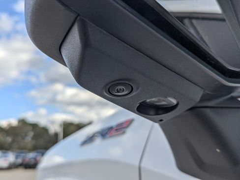 Used 2024 Chevrolet Silverado 1500 ZR2 w/ Technology Package image 18