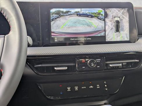 New 2026 Nissan Kicks SR image 12