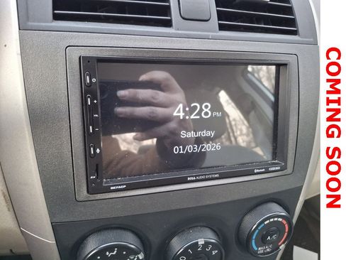 Used 2010 Toyota Corolla LE image 9