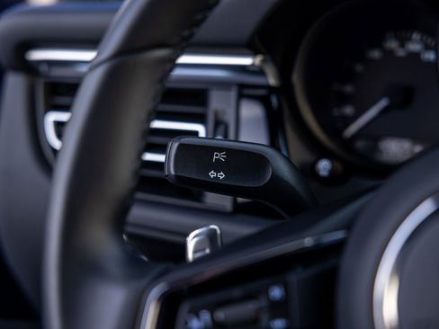 Certified 2023 Porsche Macan S AWD/4WD image 46