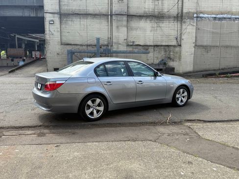 Used 2007 BMW 530xi Sedan AWD/4WD image 10