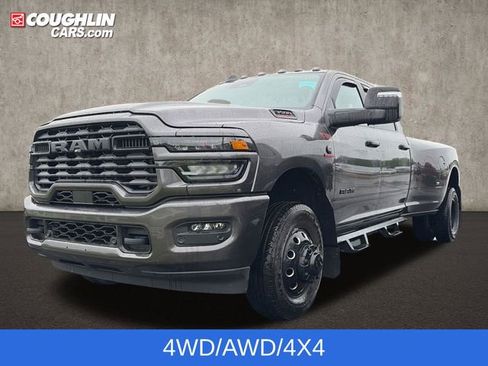Used 2025 RAM 3500 Big Horn AWD/4WD image 4