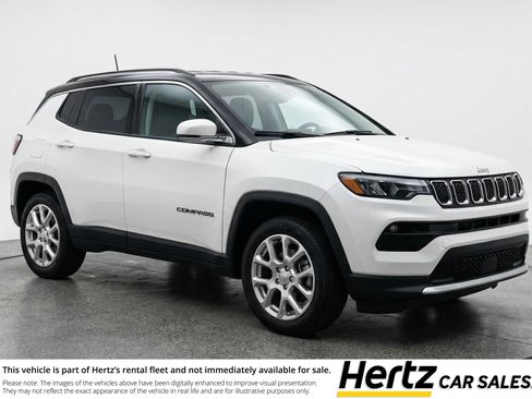 Used 2025 Jeep Compass Limited image 1