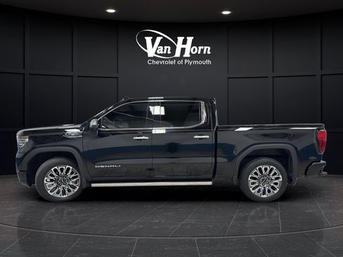 Used 2024 GMC Sierra 1500 Denali Ultimate AWD/4WD image 4