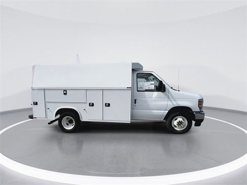 New 2025 Ford E-350 and Econoline 350 Super Duty w/ Power Equipment Group image 9