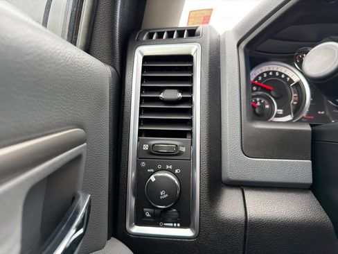 Used 2019 RAM 1500 Warlock AWD/4WD image 16
