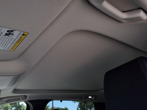 Certified 2025 MAZDA CX-70 Plug-In Hybrid w/ Premium Pkg image 19