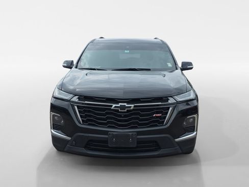 Used 2023 Chevrolet Traverse RS w/ LPO, Floor Liner Package AWD/4WD image 9