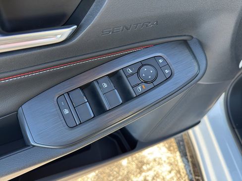 New 2026 Nissan Sentra SR image 12