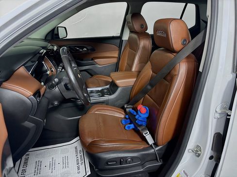 Used 2018 Chevrolet Traverse High Country AWD/4WD image 11