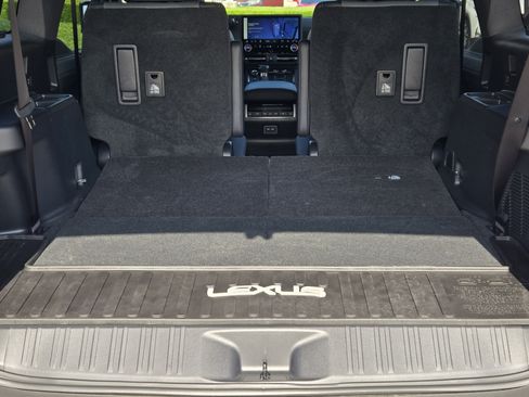 Used 2025 Lexus GX 550 w/ Accessory Package (2T) image 42