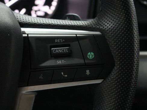 Used 2023 Mitsubishi Outlander SE image 12