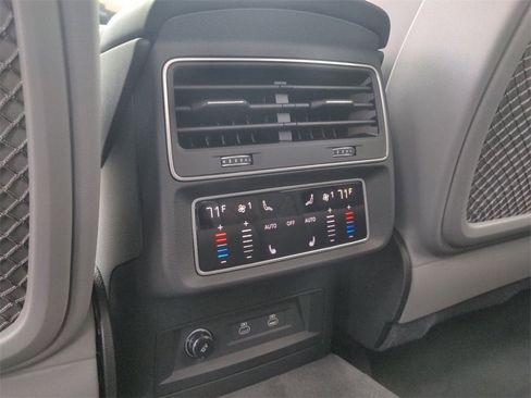 Used 2023 Audi SQ8 Prestige w/ Prestige Package image 21