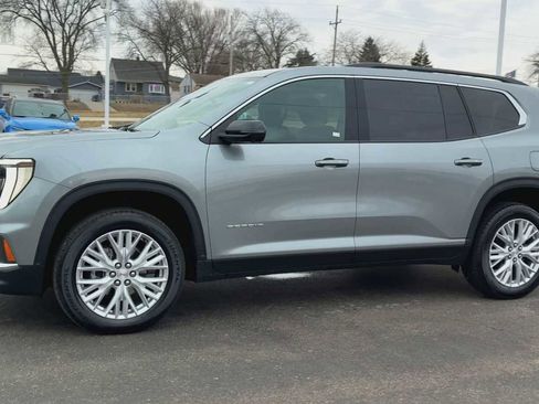 Certified 2025 GMC Acadia Elevation w/ Elevation Premium Package image 6