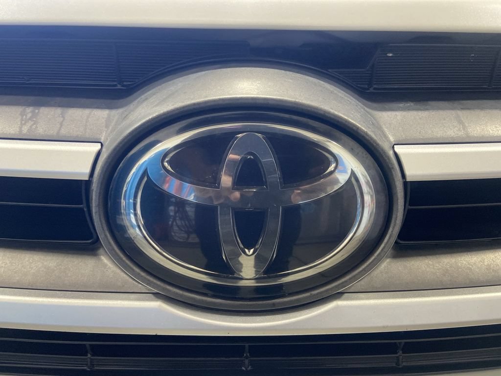 Used 2019 Toyota Highlander XLE AWD/4WD image 31