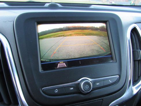 Used 2019 Chevrolet Equinox LT image 12