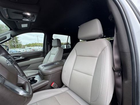 Used 2024 Chevrolet Tahoe Z71 w/ Luxury Package image 18