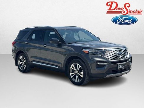 Used 2020 Ford Explorer Platinum w/ Premium Technology Package AWD/4WD image 4