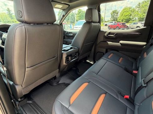 New 2026 GMC Sierra 1500 AT4 w/ AT4 Premium Package AWD/4WD image 14