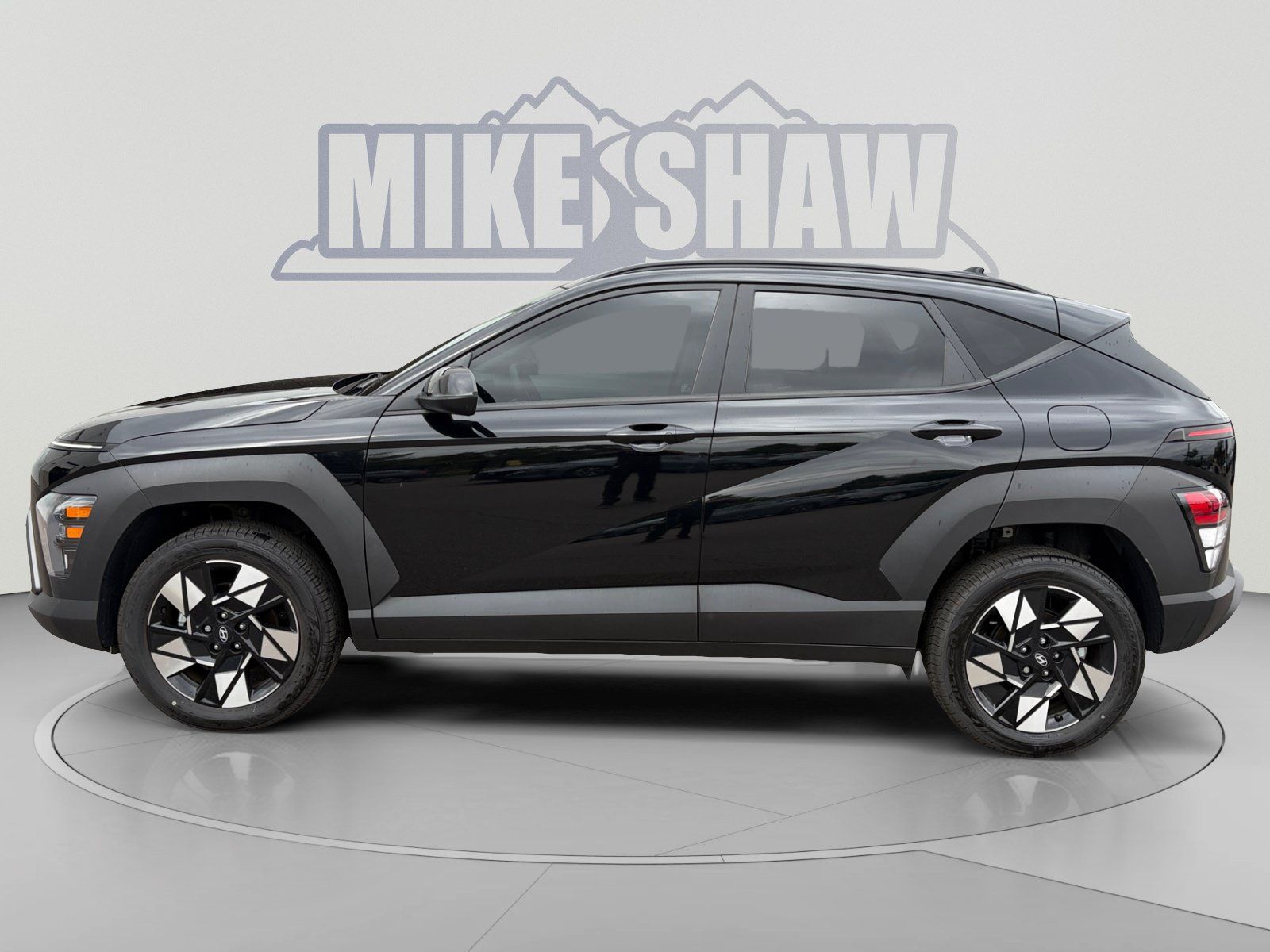 Used 2024 Hyundai Kona SEL AWD/4WD image 2