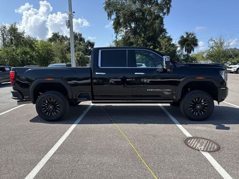 Used 2024 GMC Sierra 3500 Denali Ultimate AWD/4WD image 15