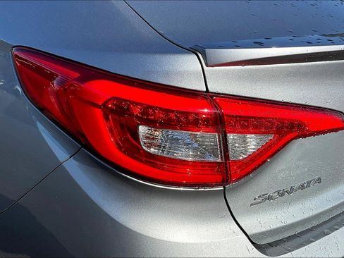 Used 2015 Hyundai Sonata Limited w/ Option Group 05 image 23