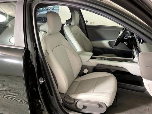 Used 2024 Hyundai Ioniq 6 SEL RWD image 6