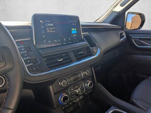 Used 2024 GMC Yukon AT4 w/ Technology Package image 13