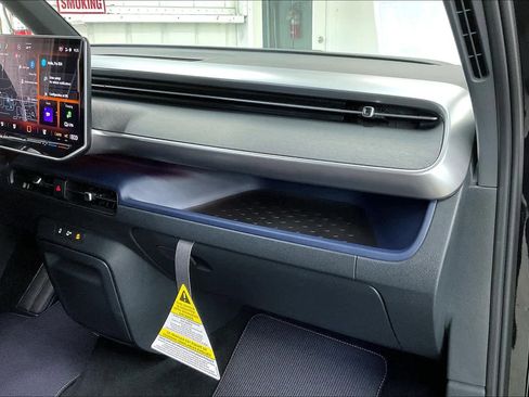 New 2025 Volkswagen ID. Buzz Pro S image 27