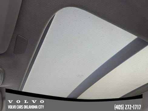 Certified 2025 Volvo XC40 B5 Core w/ Protection Package Premier image 24