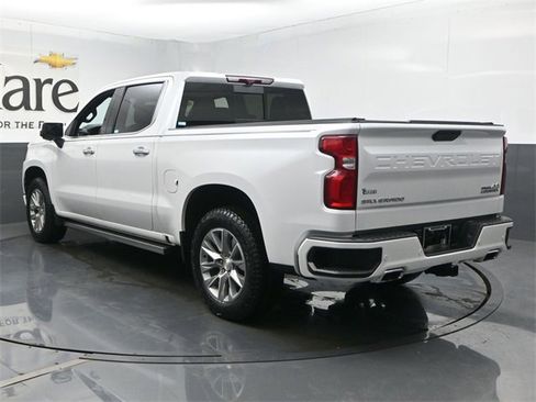 Used 2020 Chevrolet Silverado 1500 High Country w/ Technology Package image 35