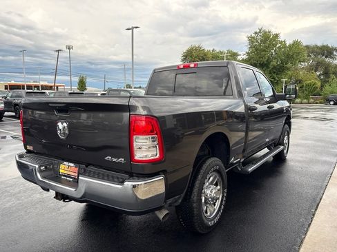 Used 2024 RAM 2500 Tradesman w/ Chrome Appearance Group AWD/4WD image 5