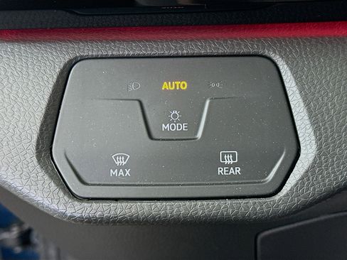 Used 2023 Volkswagen ID.4 Pro RWD image 17