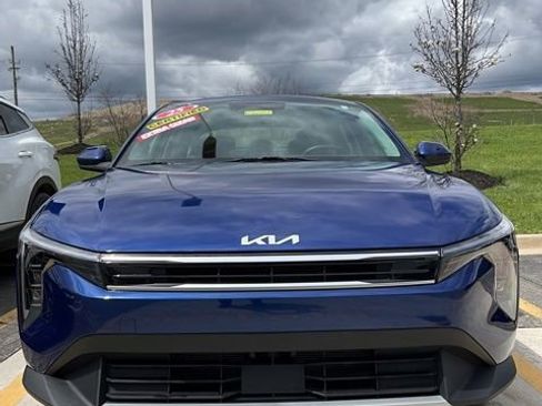 Certified 2025 Kia K4 EX FWD image 1