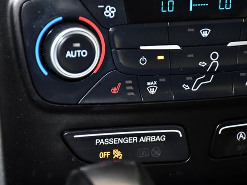 Used 2019 Ford Escape SEL image 31