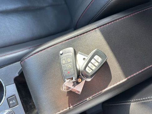 Used 2012 GMC Terrain SLT AWD/4WD image 7