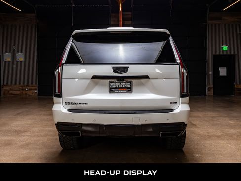 Used 2025 Cadillac Escalade ESV Sport Platinum image 8