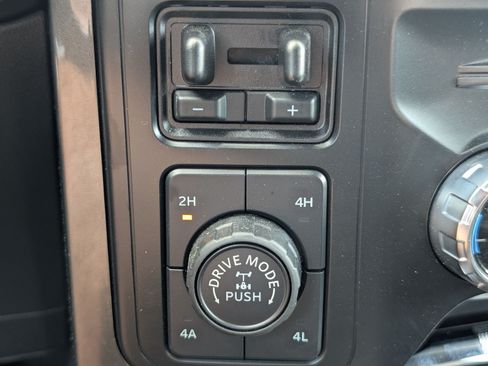 Used 2023 Ford F150 Lariat w/ Equipment Group 502A High AWD/4WD image 25
