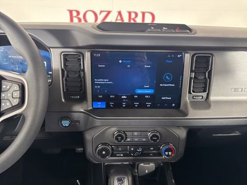 New 2025 Ford Bronco 4-Door image 11