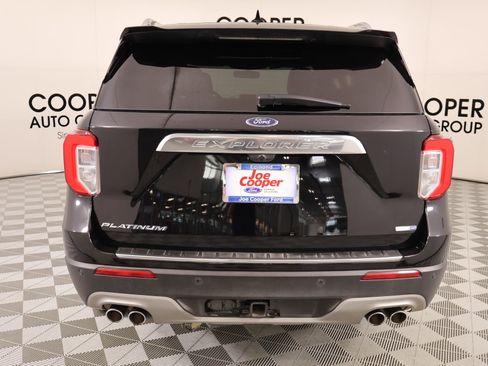 Used 2020 Ford Explorer Platinum w/ Premium Technology Package AWD/4WD image 25