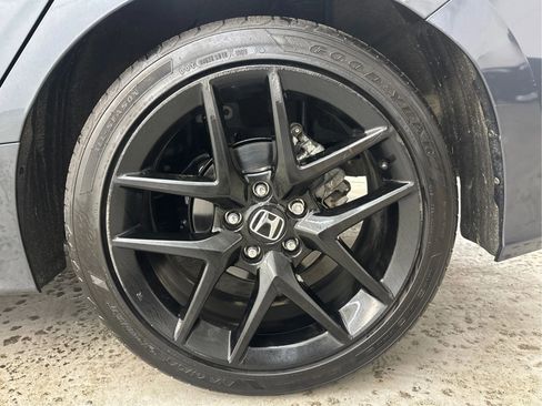 Used 2025 Honda Civic Sport image 31