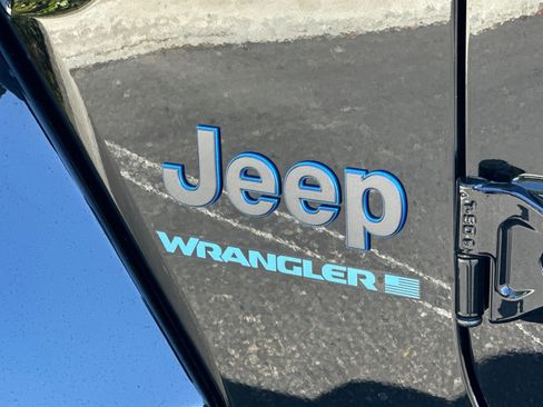 Used 2024 Jeep Wrangler Sport S w/ LED Headlamp & Fog Lamp Group image 23