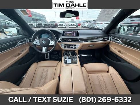 Used 2021 BMW 750i xDrive AWD/4WD image 2